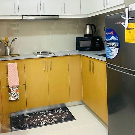Cosy Executive 1 Bedroom Uptown Parksuites Ultra Fast Internet Manila Eksteriør billede